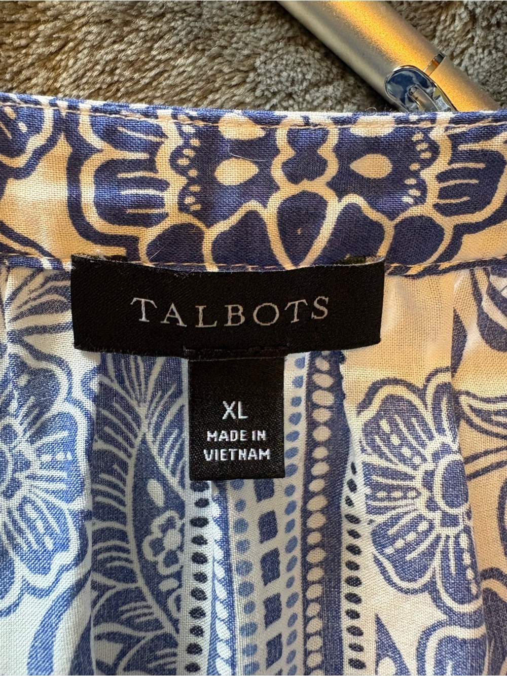 Talbots White and Blue Floral Peasant Blouse Sz XL - Picture 8 of 10